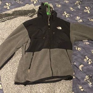 North face Denali fleece with hood.